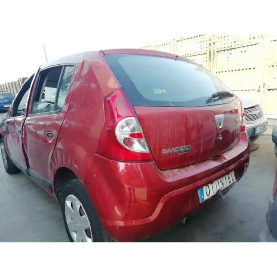 DACIA SANDERO '2010 BASICO NARANJA