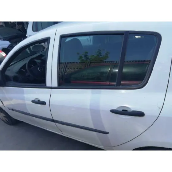 RENAULT CLIO III '2009 AUTHENTIQUE BLANCO