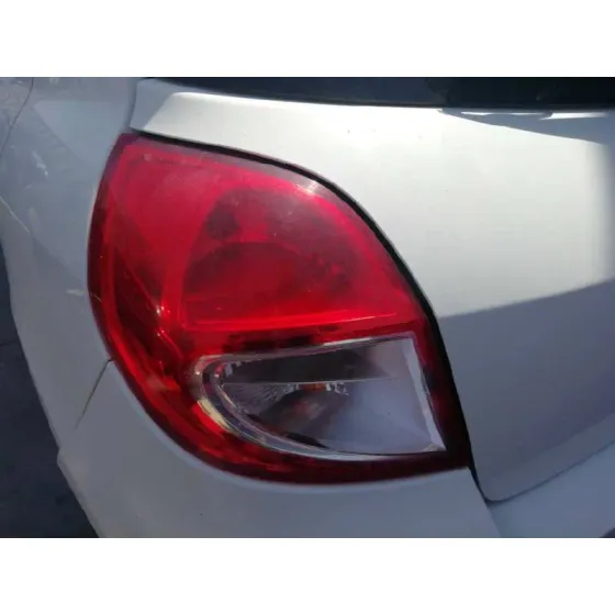 RENAULT CLIO III '2009 AUTHENTIQUE BLANCO