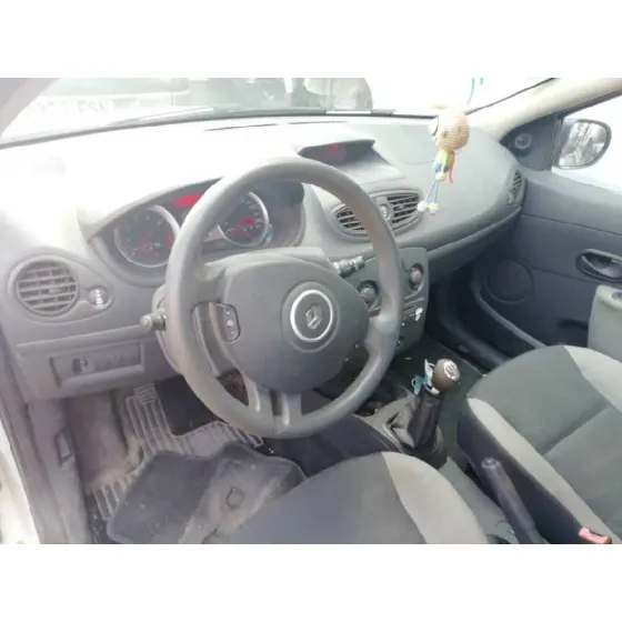 RENAULT CLIO III '2009 AUTHENTIQUE BLANCO