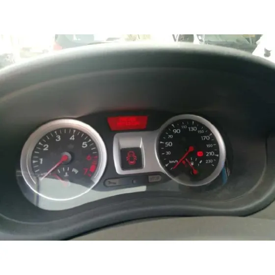 RENAULT CLIO III '2009 AUTHENTIQUE BLANCO