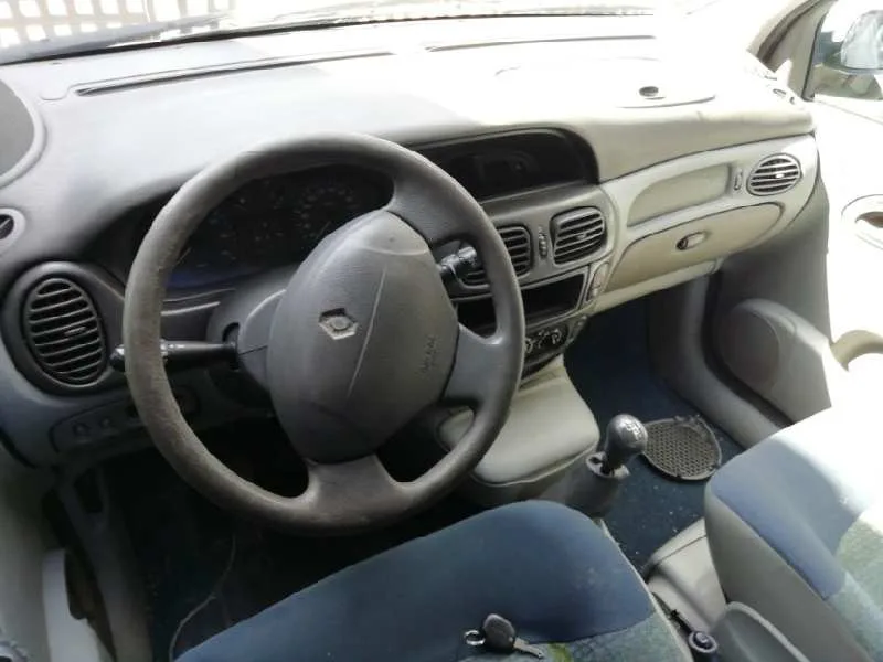 RENAULT SCENIC (JA..) RENAULT SCENIC (JA..) '2001 1.9 DTI DIESEL GRIS 1999