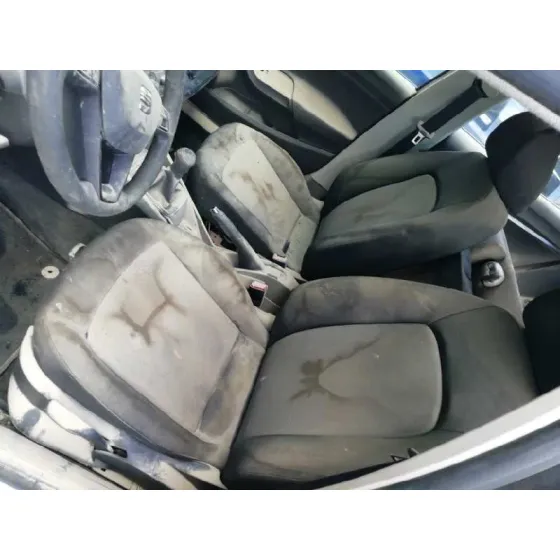 SEAT IBIZA (6P1) '2019 REFERENCE BLANCO
