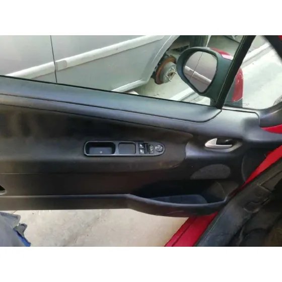 PEUGEOT 207 '2006 X-LINE ROJO
