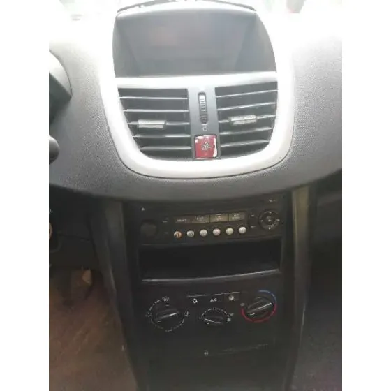 PEUGEOT 207 '2006 X-LINE ROJO