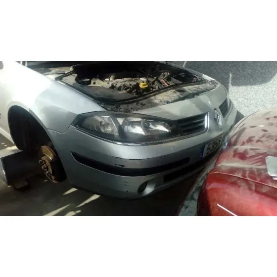 RENAULT LAGUNA II (BG0) '2005 CONFORT AUTHENTIQUE GRIS PLATA