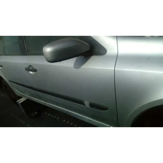 RENAULT LAGUNA II (BG0) '2005 CONFORT AUTHENTIQUE GRIS PLATA