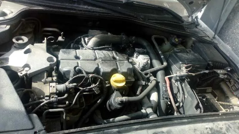 RENAULT LAGUNA II (BG0) '2005 CONFORT AUTHENTIQUE GRIS PLATA