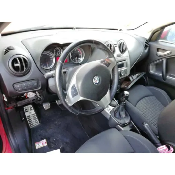 ALFA ROMEO MITO (145) '2008 DISTINCTIVE ROJO