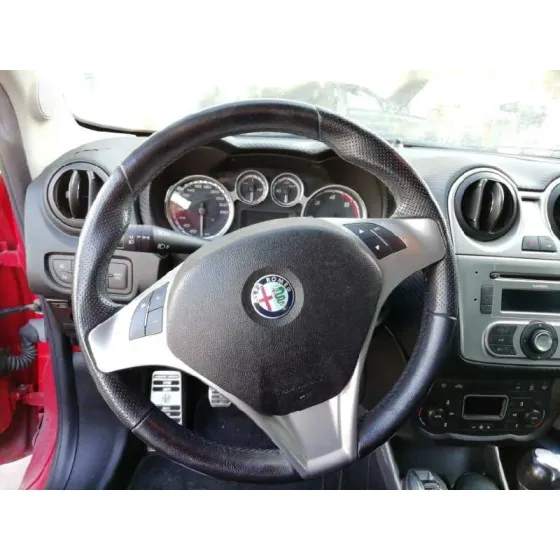 ALFA ROMEO MITO (145) '2008 DISTINCTIVE ROJO