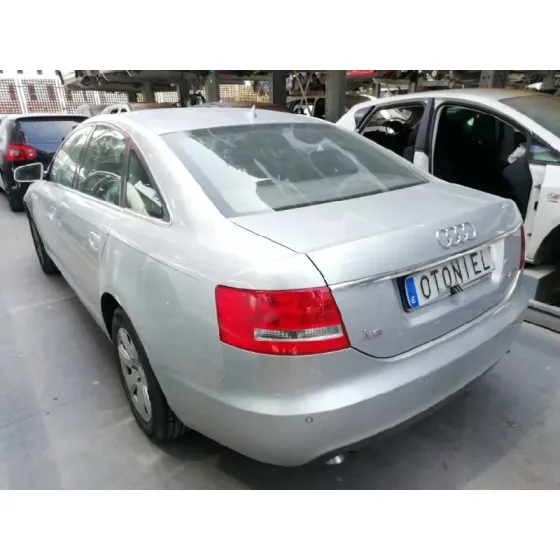 AUDI A6 BERLINA (4F2) '2007 2.7 TDI GRIS
