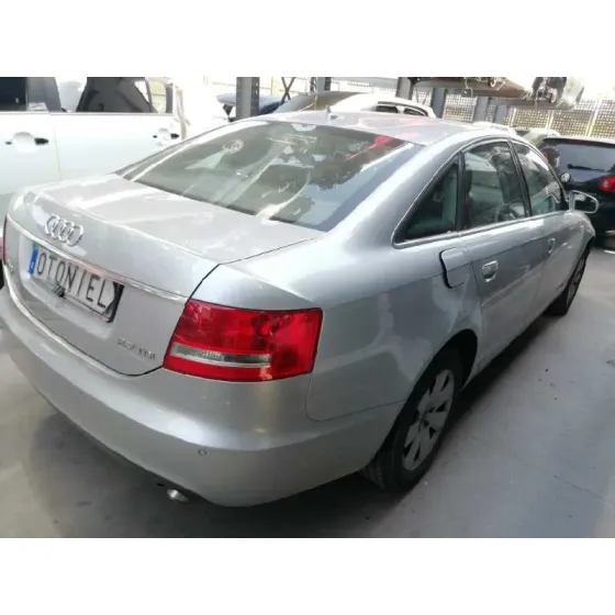 AUDI A6 BERLINA (4F2) '2007 2.7 TDI GRIS