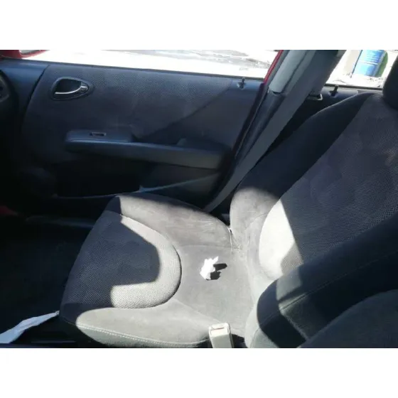 HONDA JAZZ (GD1/5) '2005 1.4 S ROJO