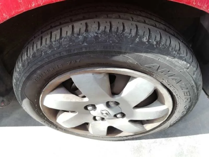 HYUNDAI GETZ (TB) '2004 1.1 BASICO ROJO