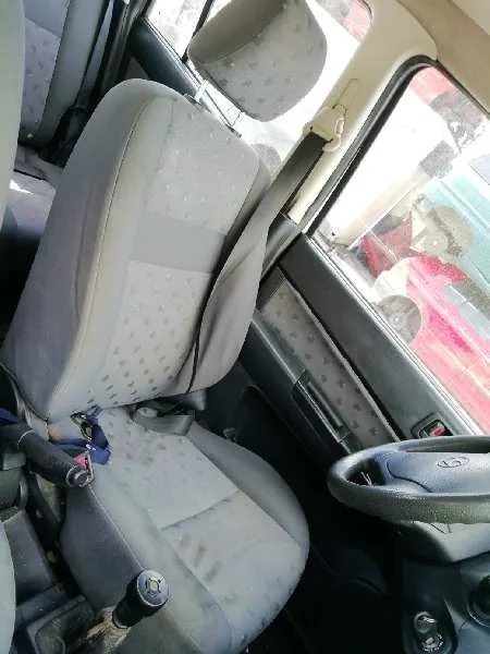 HYUNDAI GETZ (TB) '2004 1.1 BASICO ROJO