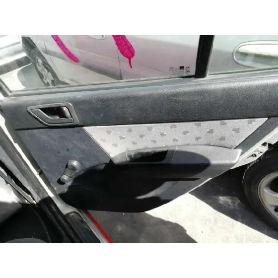 HYUNDAI GETZ (TB) '2004 1.1 BASICO ROJO
