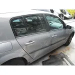 RENAULT MEGANE II BERLINA 5P RENAULT MEGANE II BERLINA 5P '2003 CONFORT AUTHENTIQUE GRIS CLARO 2002