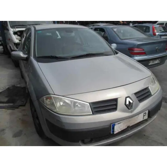 RENAULT MEGANE II BERLINA 5P '2003 CONFORT AUTHENTIQUE GRIS CLARO