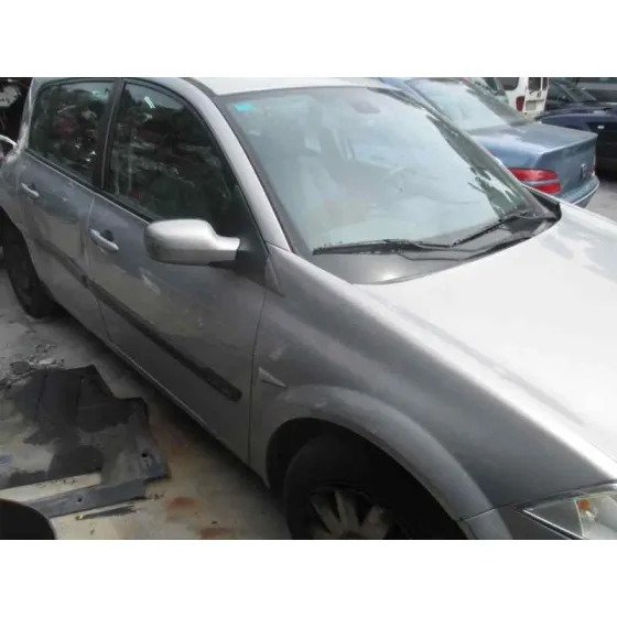 RENAULT MEGANE II BERLINA 5P '2003 CONFORT AUTHENTIQUE GRIS CLARO
