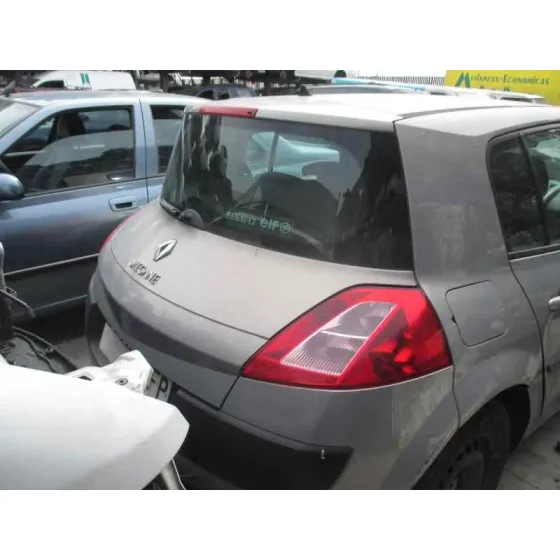 RENAULT MEGANE II BERLINA 5P '2003 CONFORT AUTHENTIQUE GRIS CLARO