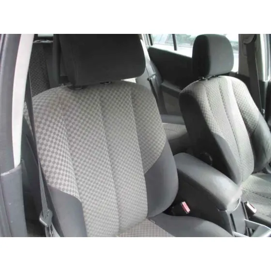 RENAULT MEGANE II BERLINA 5P '2003 CONFORT AUTHENTIQUE GRIS CLARO