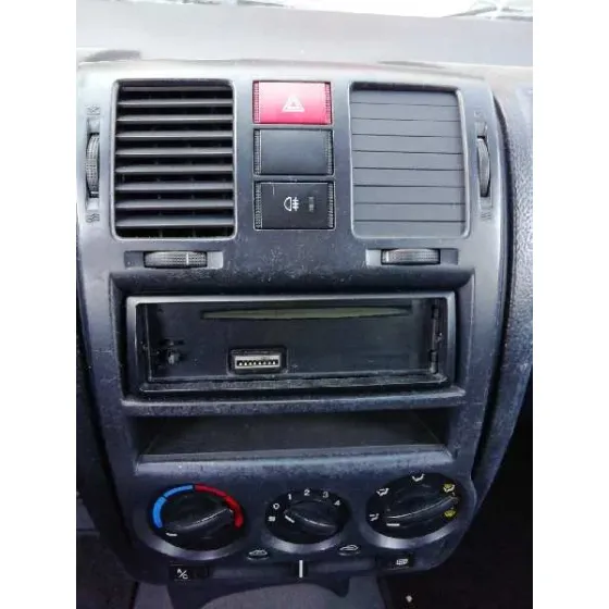 HYUNDAI GETZ (TB) '2004 1.1 12V CAT AZUL