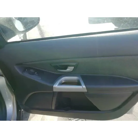 VOLVO XC90 '2005 2.4 DIESEL CAT PLATA