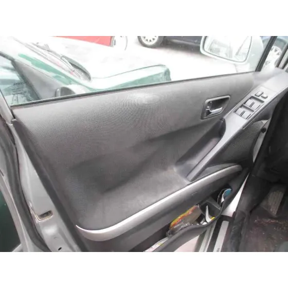TOYOTA COROLLA VERSO (R1) '2006 2.2 D-4D LUNA PLATA