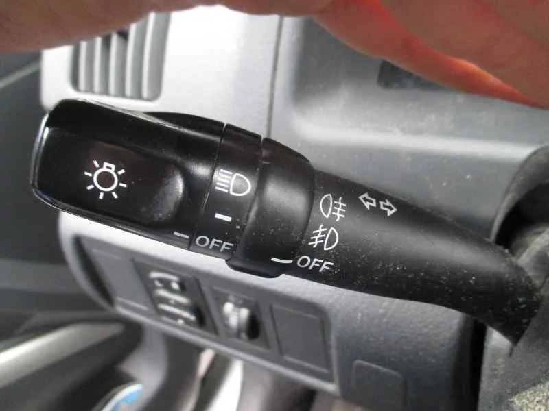 TOYOTA COROLLA VERSO (R1) '2006 2.2 D-4D LUNA PLATA