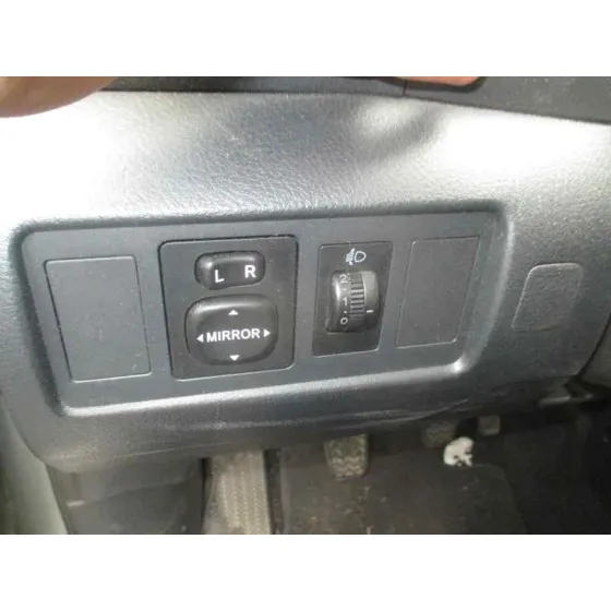TOYOTA COROLLA VERSO (R1) '2006 2.2 D-4D LUNA PLATA