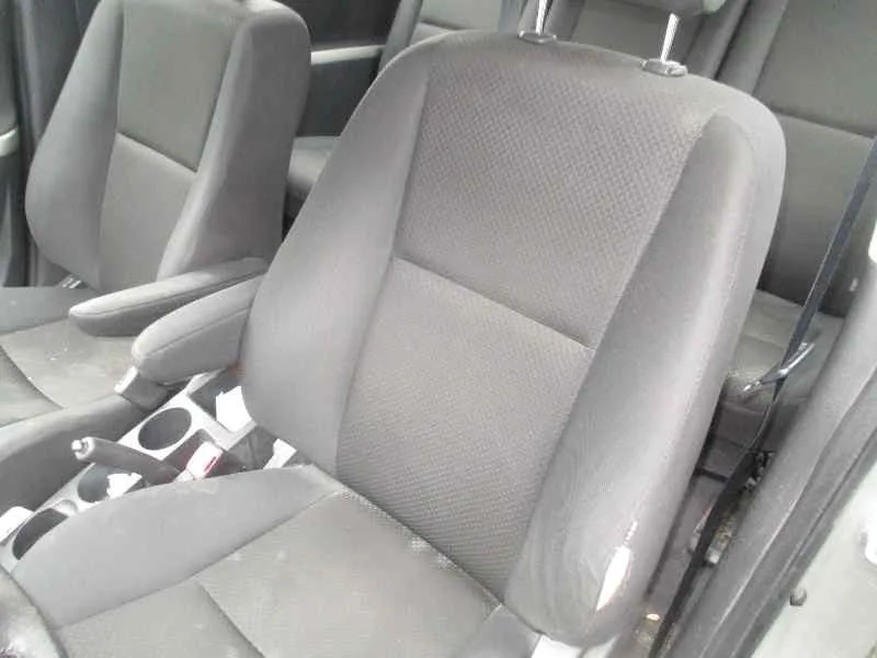 TOYOTA COROLLA VERSO (R1) '2006 2.2 D-4D LUNA PLATA