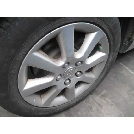 TOYOTA COROLLA VERSO (R1) '2006 2.2 D-4D LUNA PLATA