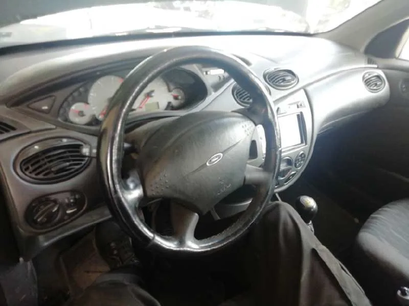 FORD FOCUS TURNIER (CAK) '2002 GHIA NEGRO