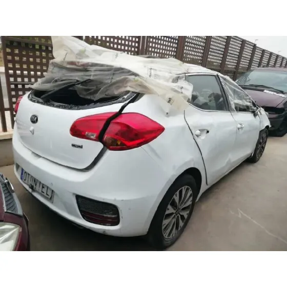 KIA CEE'D '2016 BUSINESS BLANCO