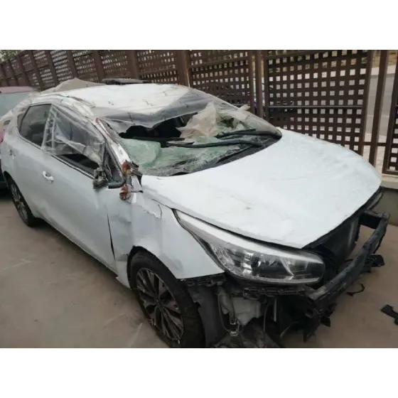 KIA CEE'D '2016 BUSINESS BLANCO