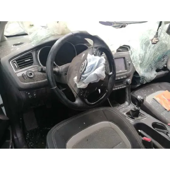 KIA CEE'D '2016 BUSINESS BLANCO