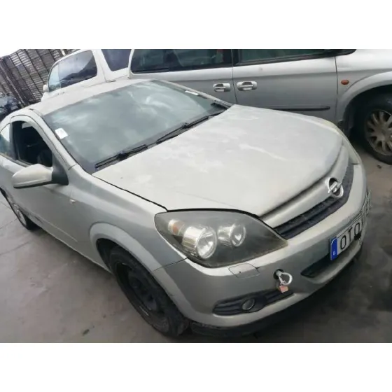 OPEL ASTRA GTC '2005 COSMO GRIS
