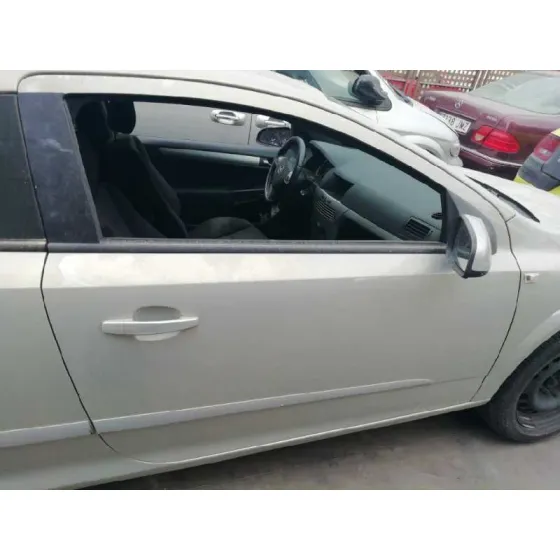 OPEL ASTRA GTC '2005 COSMO GRIS