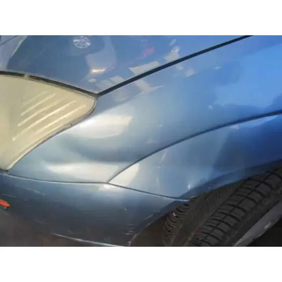 FORD FOCUS BERLINA (CAK) '2001 GHIA AZUL