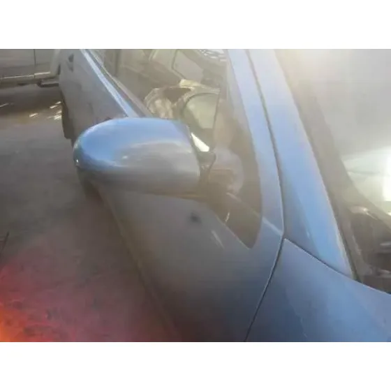 FORD FOCUS BERLINA (CAK) '2001 GHIA AZUL