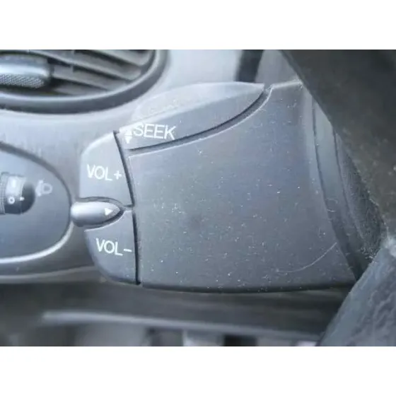 FORD FOCUS BERLINA (CAK) '2001 GHIA AZUL