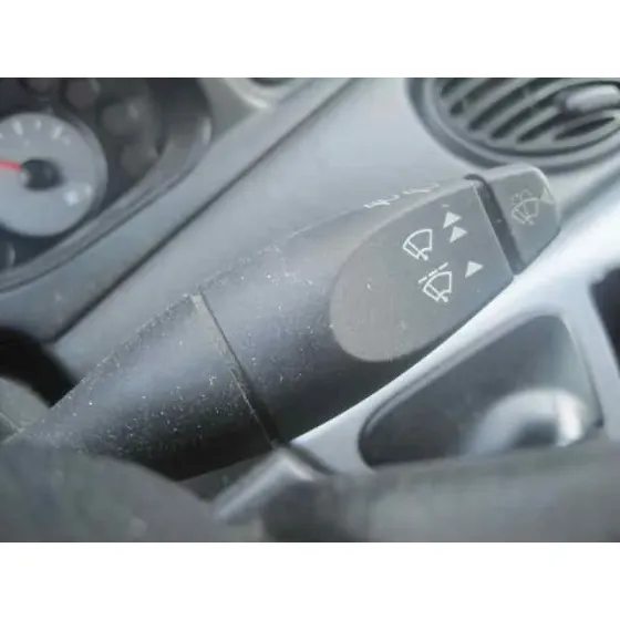 FORD FOCUS BERLINA (CAK) '2001 GHIA AZUL