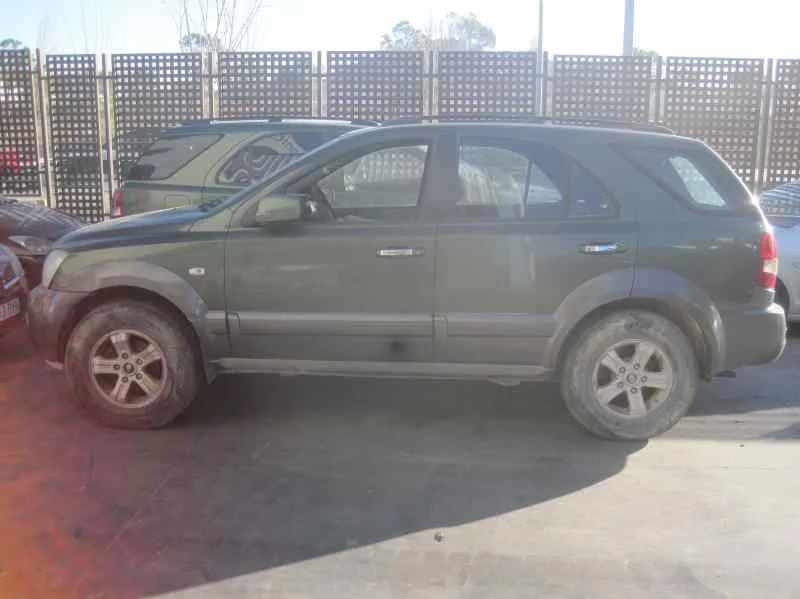 KIA SORENTO KIA SORENTO '2002 2.5 CRDI CONCEPT VERDE 2006