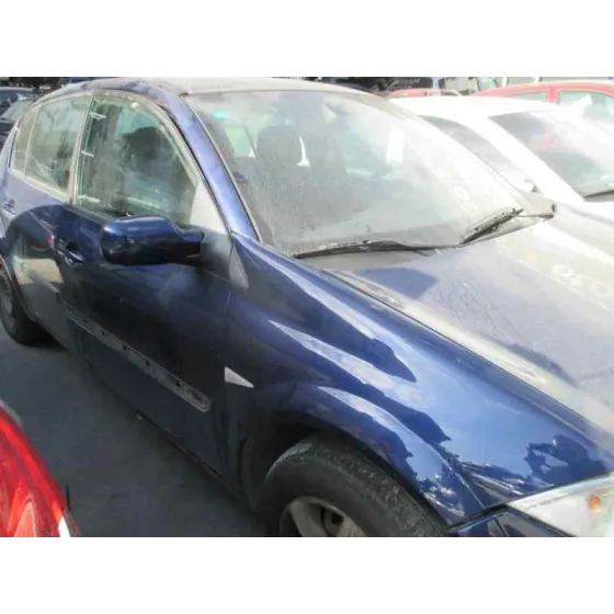 RENAULT MEGANE II CLASSIC BERLINA '2004 CONFORT AUTHENTIQUE AZUL