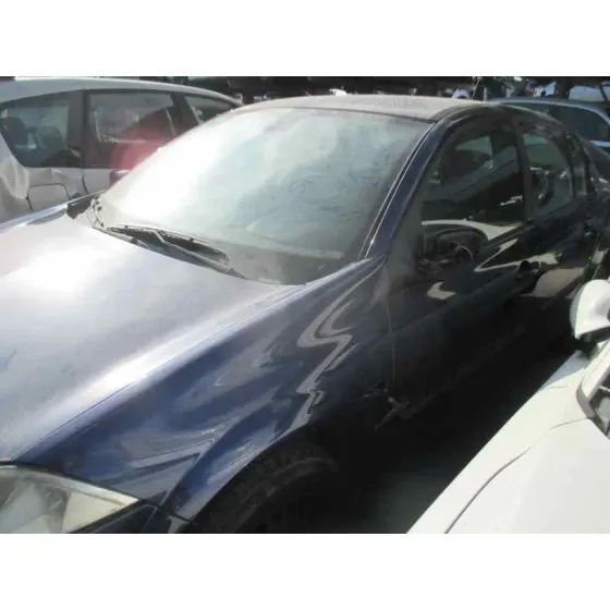 RENAULT MEGANE II CLASSIC BERLINA '2004 CONFORT AUTHENTIQUE AZUL