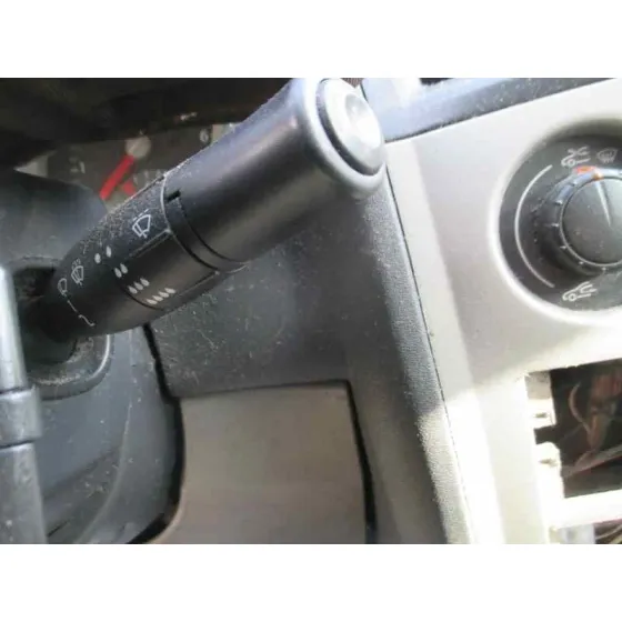 RENAULT MEGANE II CLASSIC BERLINA '2004 CONFORT AUTHENTIQUE AZUL