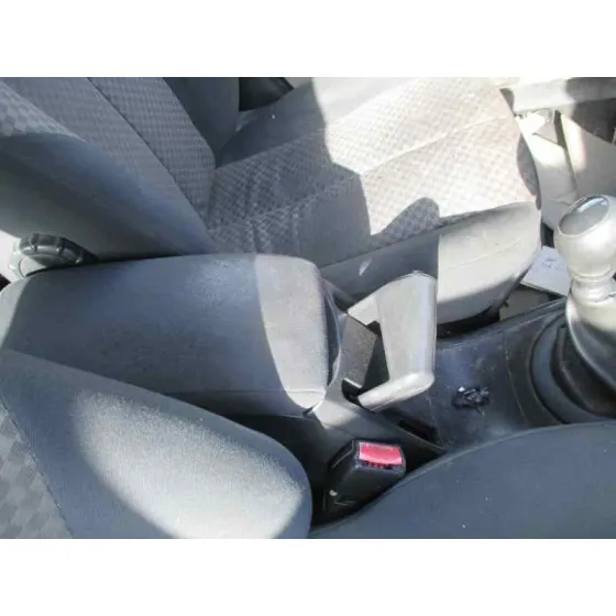 RENAULT MEGANE II CLASSIC BERLINA '2004 CONFORT AUTHENTIQUE AZUL