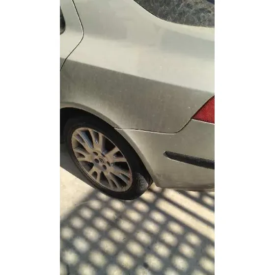 RENAULT LAGUNA II (BG0) '2001 DYNAMIQUE GRIS VERDOSO