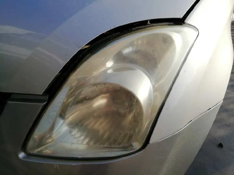 SUZUKI SWIFT BERLINA (MZ) '2005 1.3 16V CAT GRIS PLATA