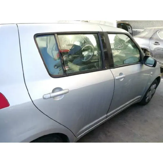 SUZUKI SWIFT BERLINA (MZ) '2005 1.3 16V CAT GRIS PLATA